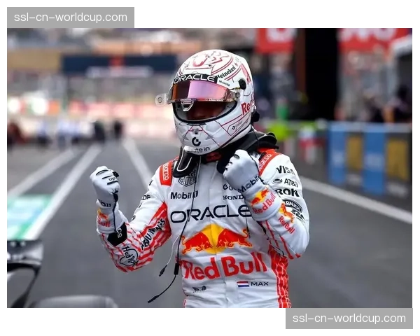 F1日本站：红牛车队一二带回，维斯塔潘夺冠，勒克莱尔季军