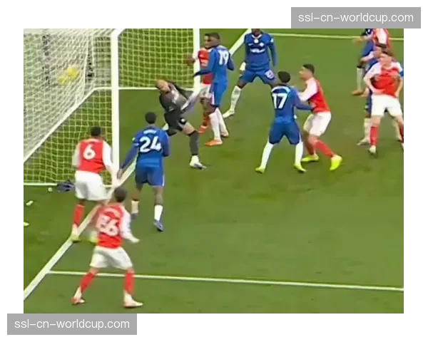 洛里昂定位球战术依赖明显，班巴·迪昂角球破门展现个人状态