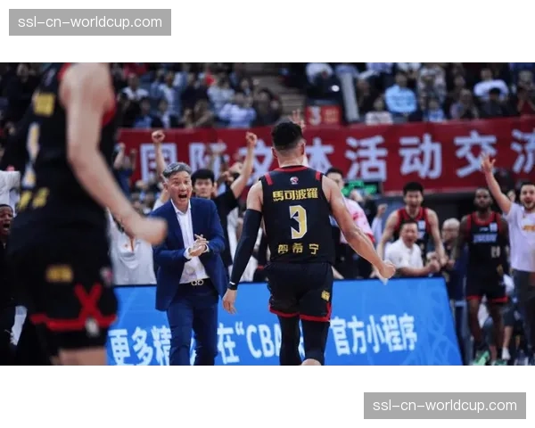 CBA官方“篮球+”小程序上线城市业余联赛约战功能，注册球队数量月度翻番
